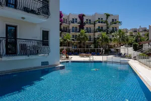 GOLDEN AGE CRYSTAL BODRUM Pools & Beach
