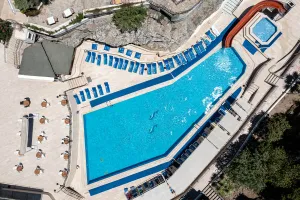 GOLDEN AGE CRYSTAL BODRUM Pools & Beach