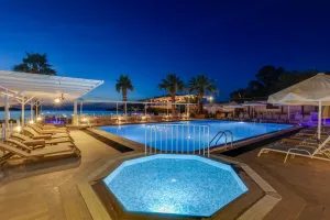 GOLDEN AGE YALIKAVAK BODRUM Pools & Beach