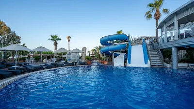 GOLDEN BEACH RESORT - SPA Pools & Beach