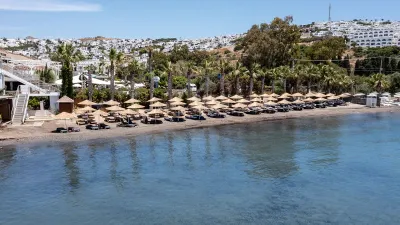 GOLDEN BEACH RESORT - SPA Pools & Beach