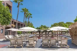 GOLDEN SUN HOTEL Pools & Beach