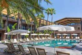 GOLDEN SUN HOTEL Pools & Beach