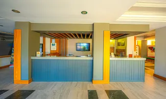 GOLMAR BEACH HOTEL Lobby