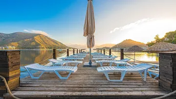 GOLMAR BEACH HOTEL Pools & Beach