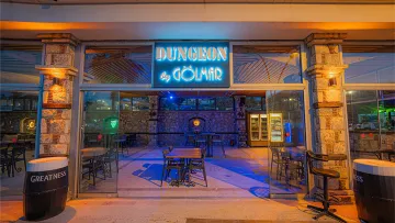GOLMAR BEACH HOTEL Bars