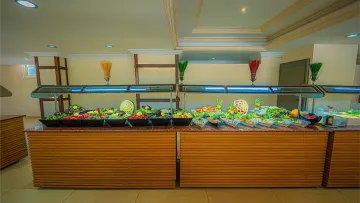 GOLMAR BEACH HOTEL Restaurants
