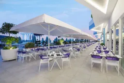 GRANADA LUXURY BEACH Bars