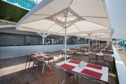 GRANADA LUXURY BEACH Bars