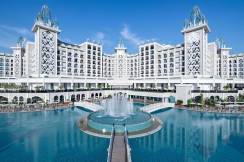 GRANADA LUXURY BELEK Pools & Beach