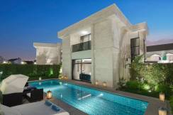 GRANADA LUXURY BELEK Pools & Beach