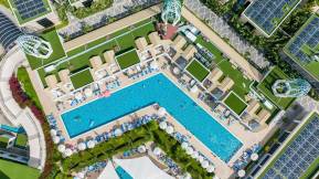 GRANADA LUXURY BELEK Pools & Beach