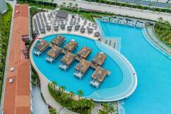 GRANADA LUXURY BELEK Pools & Beach