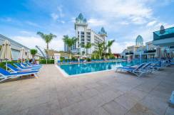 GRANADA LUXURY BELEK Pools & Beach