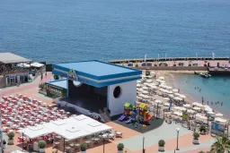 GRANADA LUXURY OKURCALAR Pools & Beach