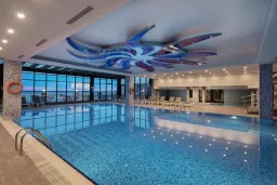 GRANADA LUXURY OKURCALAR Pools & Beach