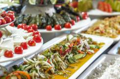 GRAND BLUE SKY HOTEL Restaurants