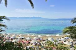 GRAND BLUE SKY HOTEL Pools & Beach