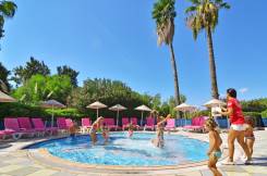 GRAND BLUE SKY HOTEL Pools & Beach