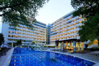GRAND HOTEL NIRVANA General Images