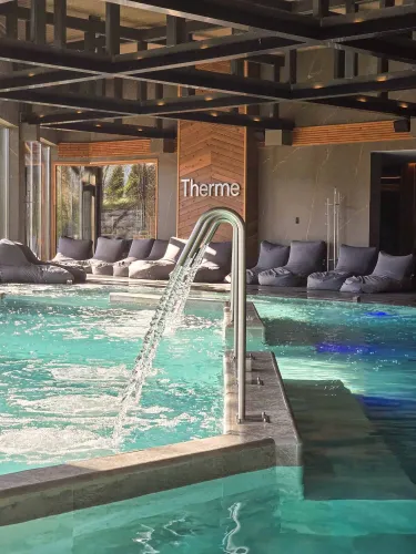 GRAND HOTEL THERME Pools & Beach