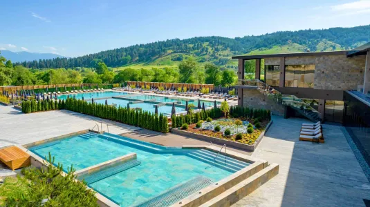 GRAND HOTEL THERME Pools & Beach
