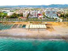 GRAND KOLIBRI PRESTIGE HOTEL Pools & Beach