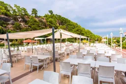 GRAND MIRAMOR HOTEL Restaurants