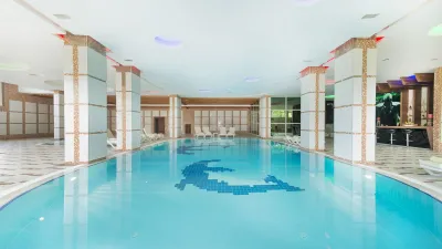GRAND RING HOTEL Pools & Beach
