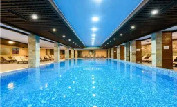 GRAND ROYALE HOTEL - SPA Pools & Beach
