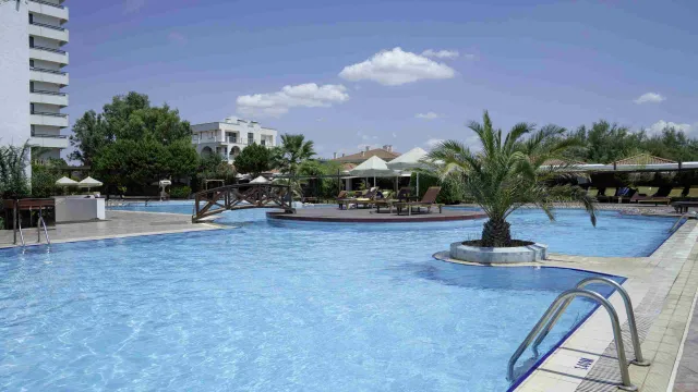 GRAND TEMIZEL HOTEL Pools & Beach