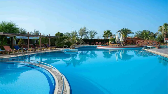 GRAND TEMIZEL HOTEL Pools & Beach
