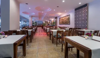 GRAND VIKING HOTEL Restaurants