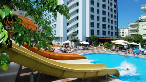 GRAND ZAMAN GARDEN Activities