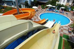 GRAND ZAMAN GARDEN Activities