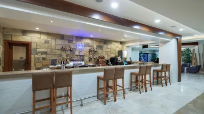 GREEN BAY RESORT-SPA Bars