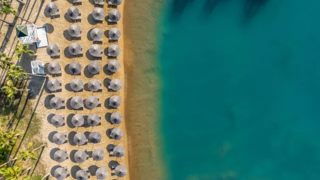 GREEN BAY RESORT-SPA Pools & Beach