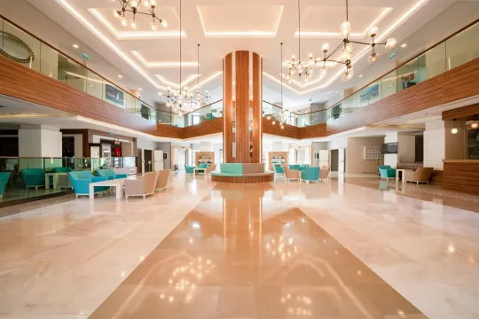GREEN BAY RESORT-SPA Lobby
