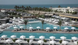 GREEN GARDEN RESORT-SPA Pools & Beach