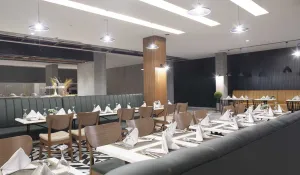 GREEN GARDEN RESORT-SPA Restaurants