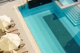 GREEN GARDEN RESORT-SPA Pools & Beach