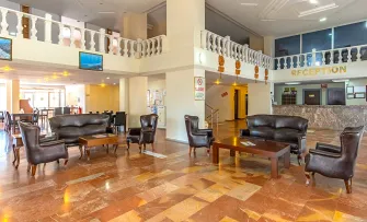 GREEN GOLD HOTEL Lobby