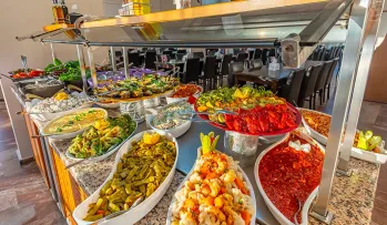 GREEN GOLD HOTEL Restaurants