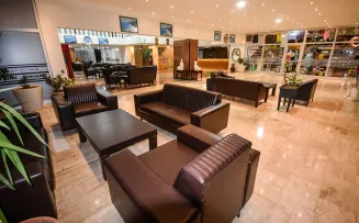 GREEN GOLD HOTEL Lobby