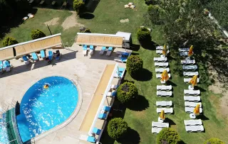 GREEN GOLD HOTEL Pools & Beach