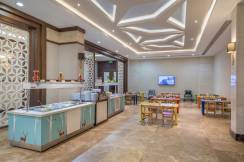 GREEN MAX HOTEL Restaurants