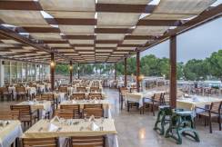 GREEN MAX HOTEL Restaurants