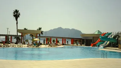 GREEN NATURE DIAMOND Pools & Beach