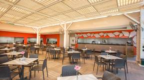 GREENWOOD SUITES RESORT (ex.SHERWOOD SUITES RESORT) Restaurants