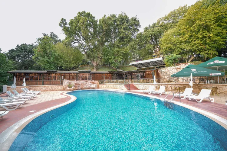 GRIFID CLUB HOTEL ARABELLA Pools & Beach